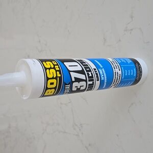 🆕️Boss Pro Seal 370 Silicone in Blue and White